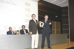 Tejas Borja, premiado con el Alfa de Oro en Cevisama 2012